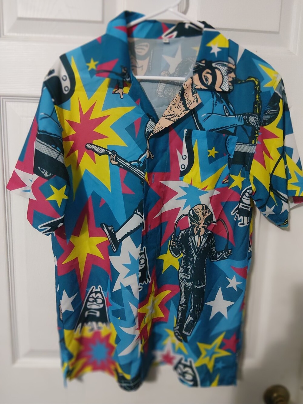 Men's Aqua BATS Blue Graphic Button-Down Shirt with Retro Pop-Art Print